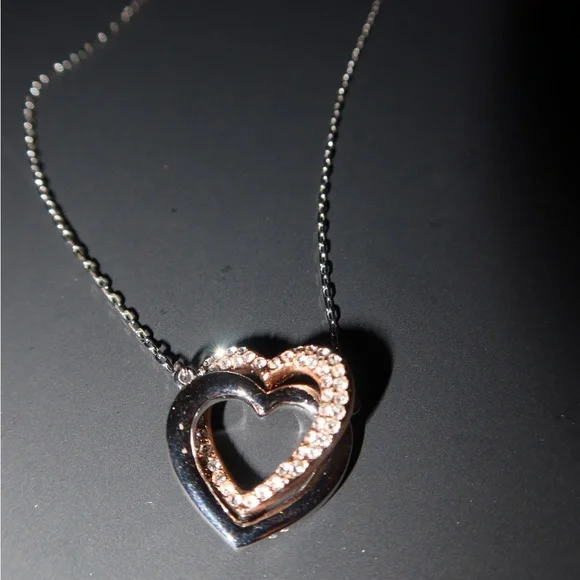 Swarovski infinity heart necklace - Picture 3 of 5